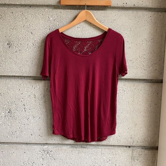 Deep red scoop neck top with sheer lace back - Picture 4 of 12